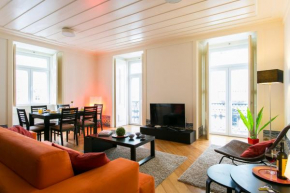 JOIVY Elegant 2BR Apt with workspace nearby Baixa-Chiado subway